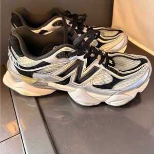 New Balance Men's Metallic 9060